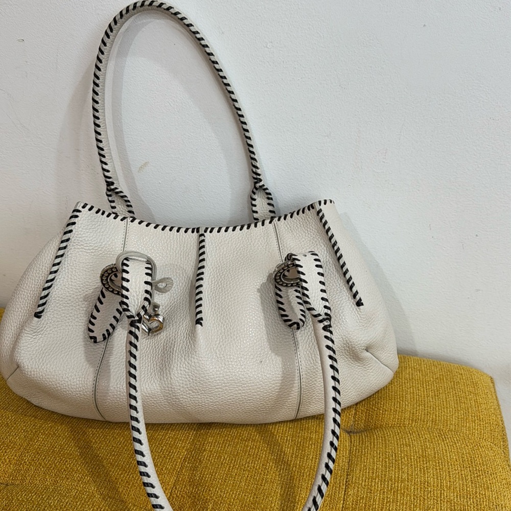 Brighton D444903 used twice 100% leather cream bag with black stitching 🍀🍀